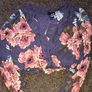 Wet Seal Cropped Long Sleeve